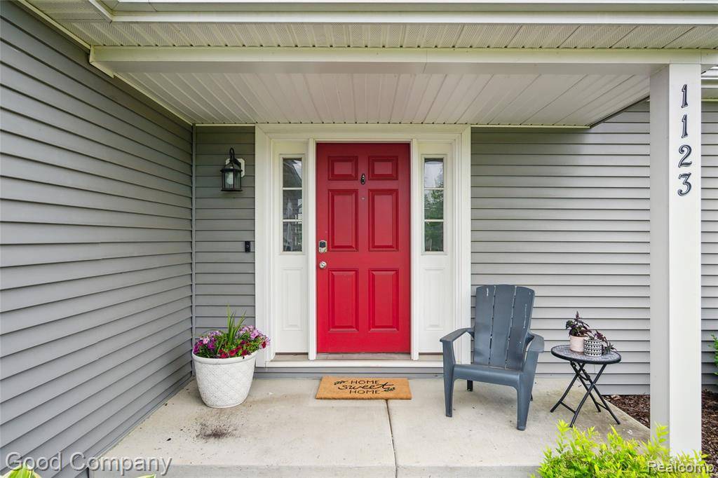 Walled Lake, MI 48390,1123 Tartan Lane