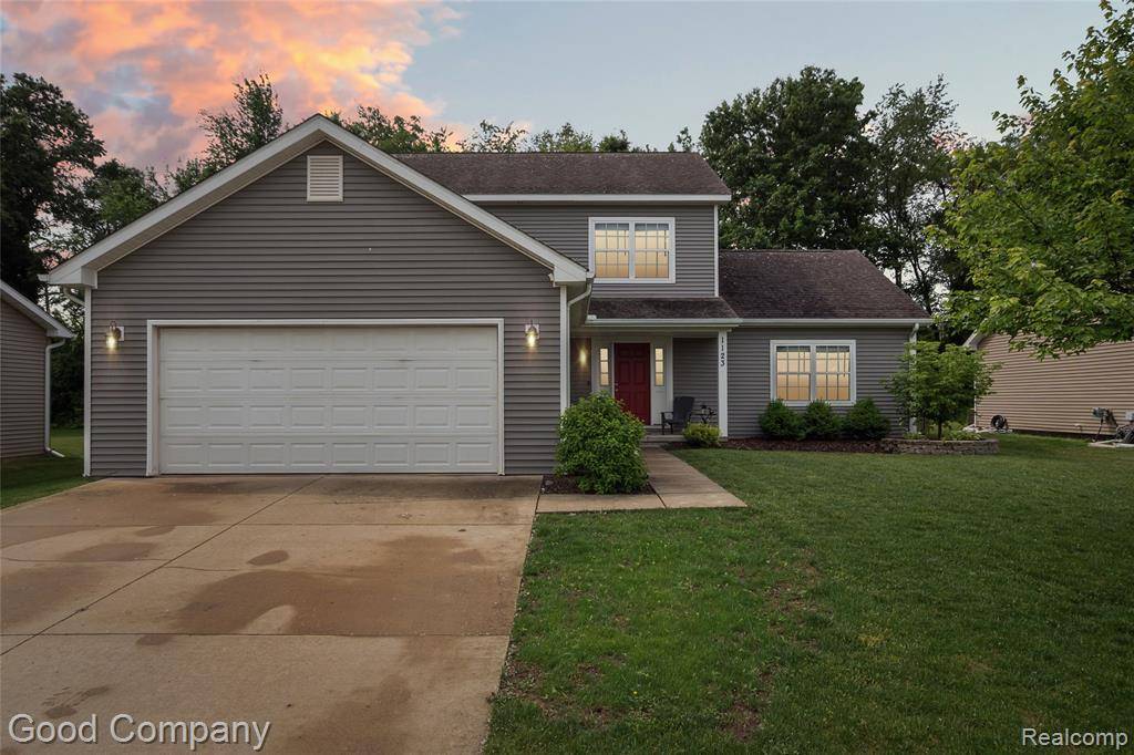 1123 Tartan Lane, Walled Lake, MI 48390