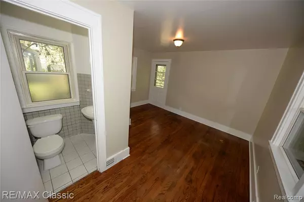 Ferndale, MI 48220,1924 Pinecrest Drive