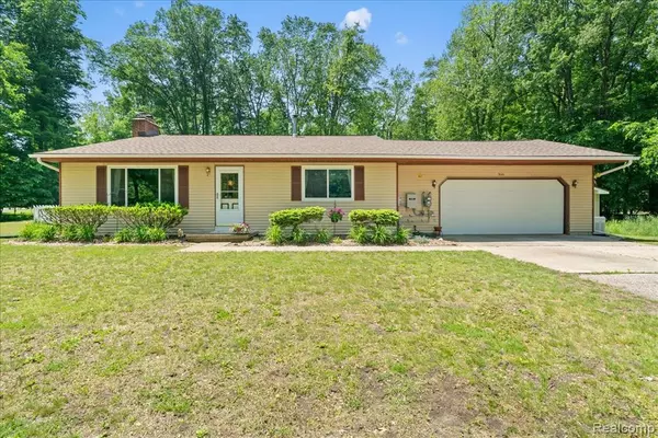 956 Chickasaw Drive, Mason, MI 48854