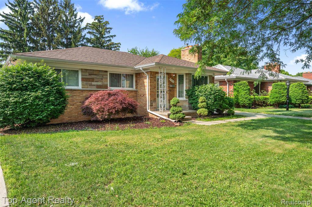 Eastpointe, MI 48021,17090 Collinson Avenue