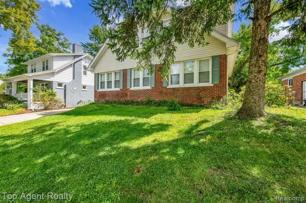 Bloomfield Hills, MI 48302,136 ALICE Avenue
