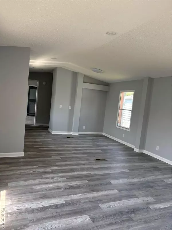 Flint, MI 48532,1524 Crescent Ln Dr Lot 49