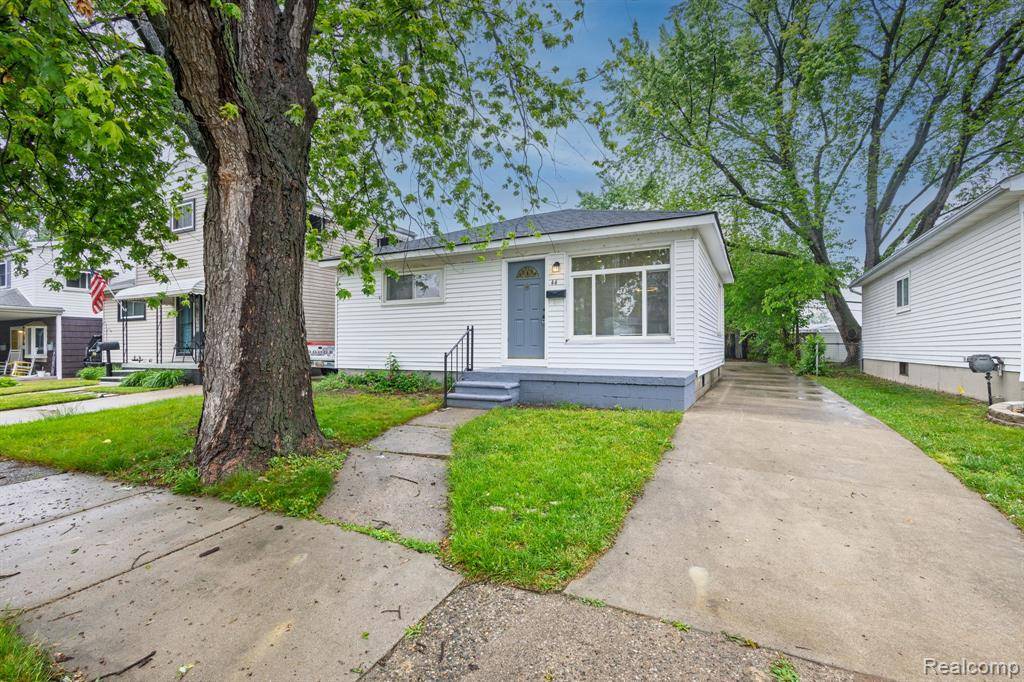 Hazel Park, MI 48030,44 W Mahan Avenue