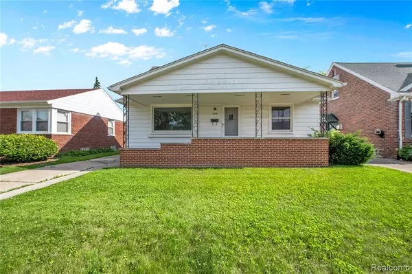 Southgate, MI 48195,13513 CHESTNUT Street