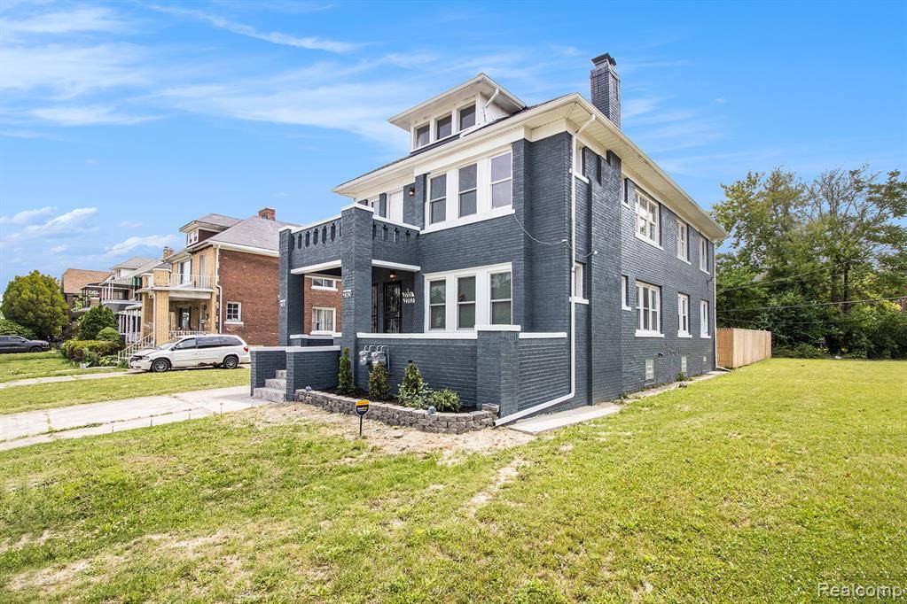 Detroit, MI 48206,2701 Tuxedo Street
