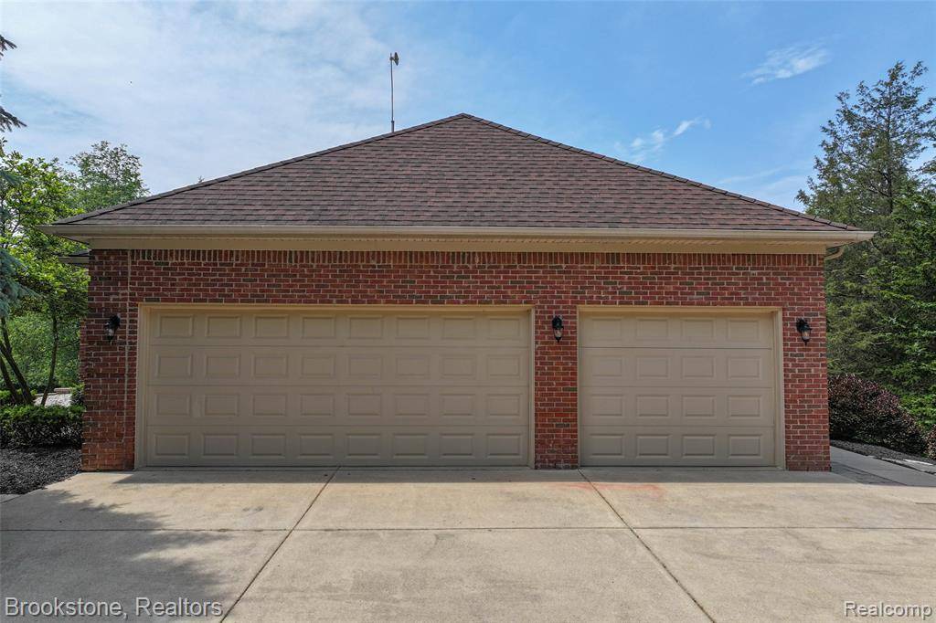 Fenton, MI 48430,6439 Cohoctah Road