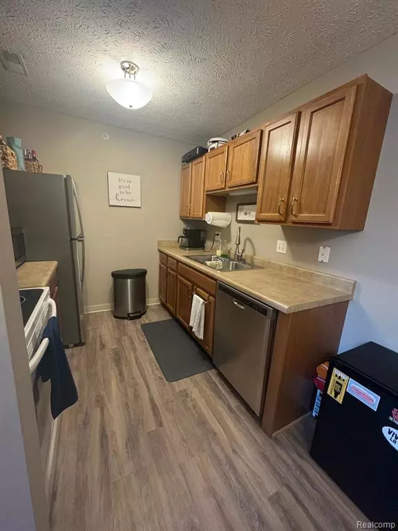East Lansing, MI 48823,3021 Birch Row Drive