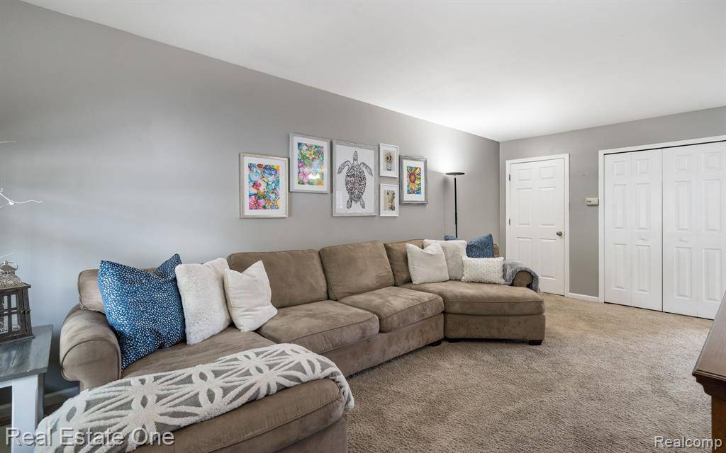 Clawson, MI,438 Oakgrove Court