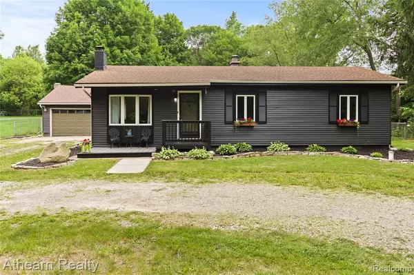 Fenton, MI 48430,10129 Nimphie Road