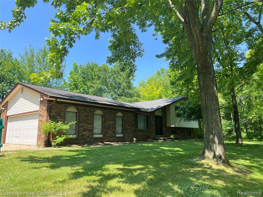 Ortonville, MI 48348,8865 Michigamme Road