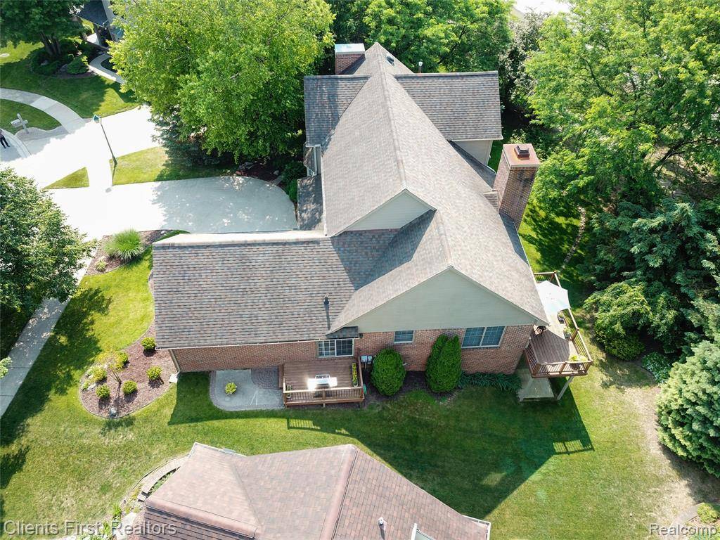 Rochester, MI 48307,1070 Pointe Place Court