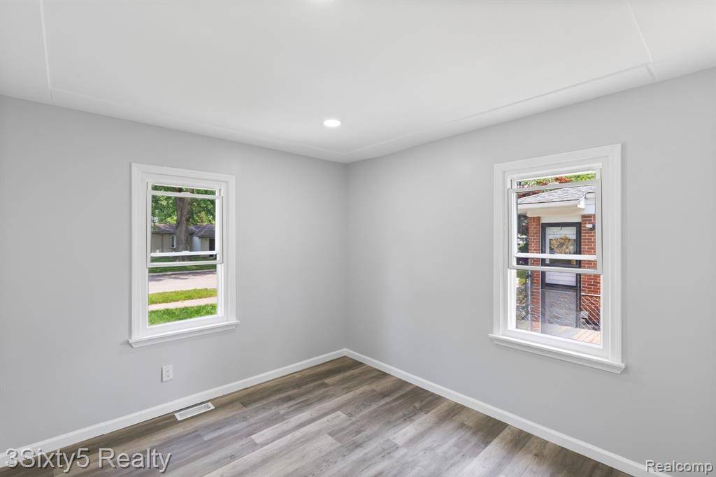 Allen Park, MI 48101,17109 Euclid Avenue