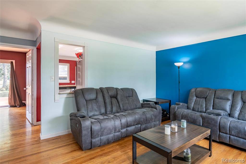 Redford, MI 48239,26536 Westfield