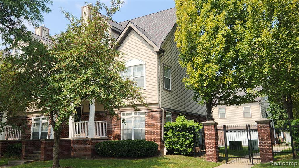 870 LOTHROP Road, Detroit, MI 48202