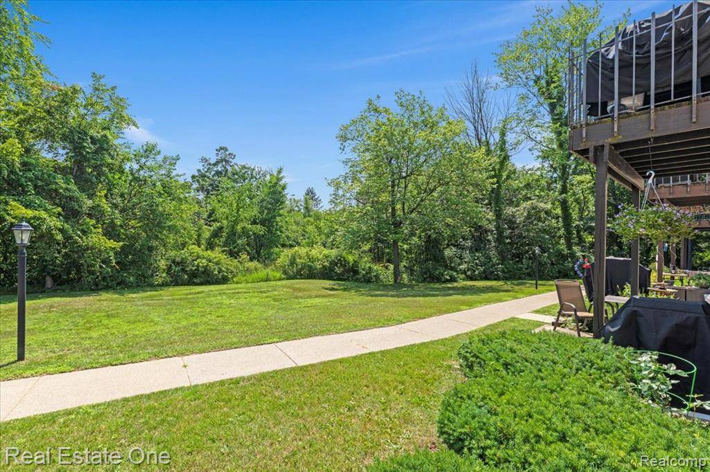 Waterford, MI 48327,5291 Highland Road