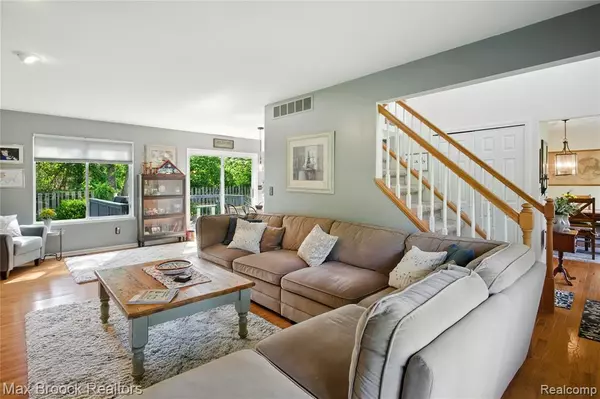 Davisburg, MI 48350,7950 Sandmar Lane