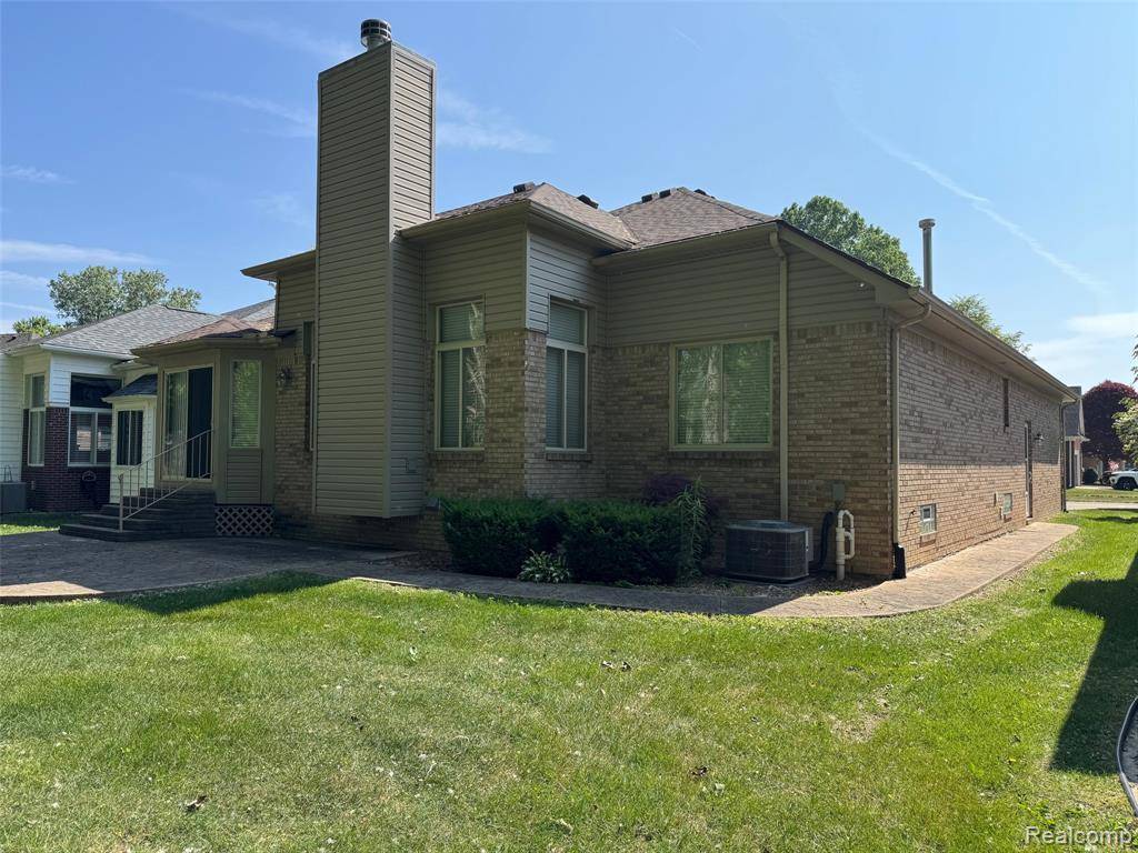 Sterling Heights, MI 48313,40865 Long Horn Drive