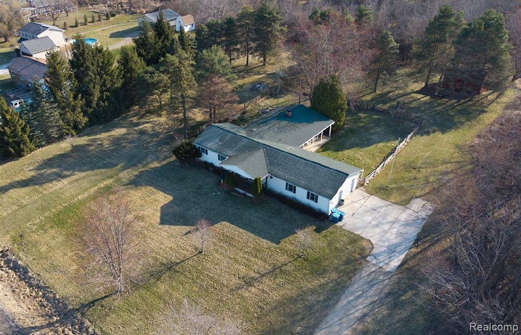 Fenton, MI 48436,11057 Hogan Road