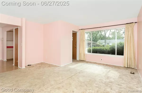 Waterford, MI 48071,29035 Spoon Avenue