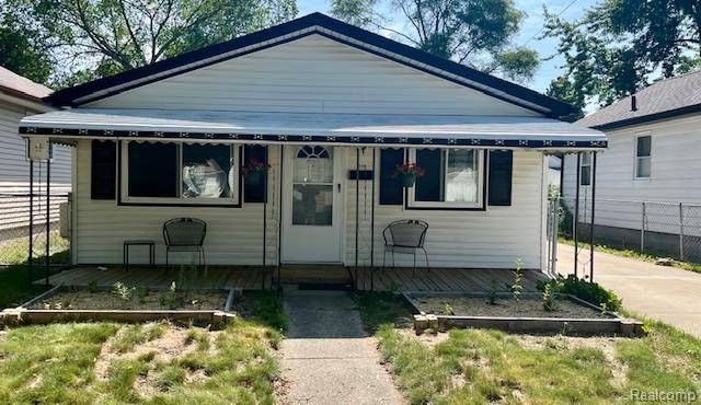 23116 Couzens Avenue, Hazel Park, MI 48030
