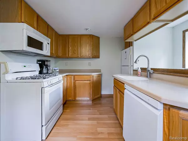Commerce Twp, MI 48382,157 Cardinal Street