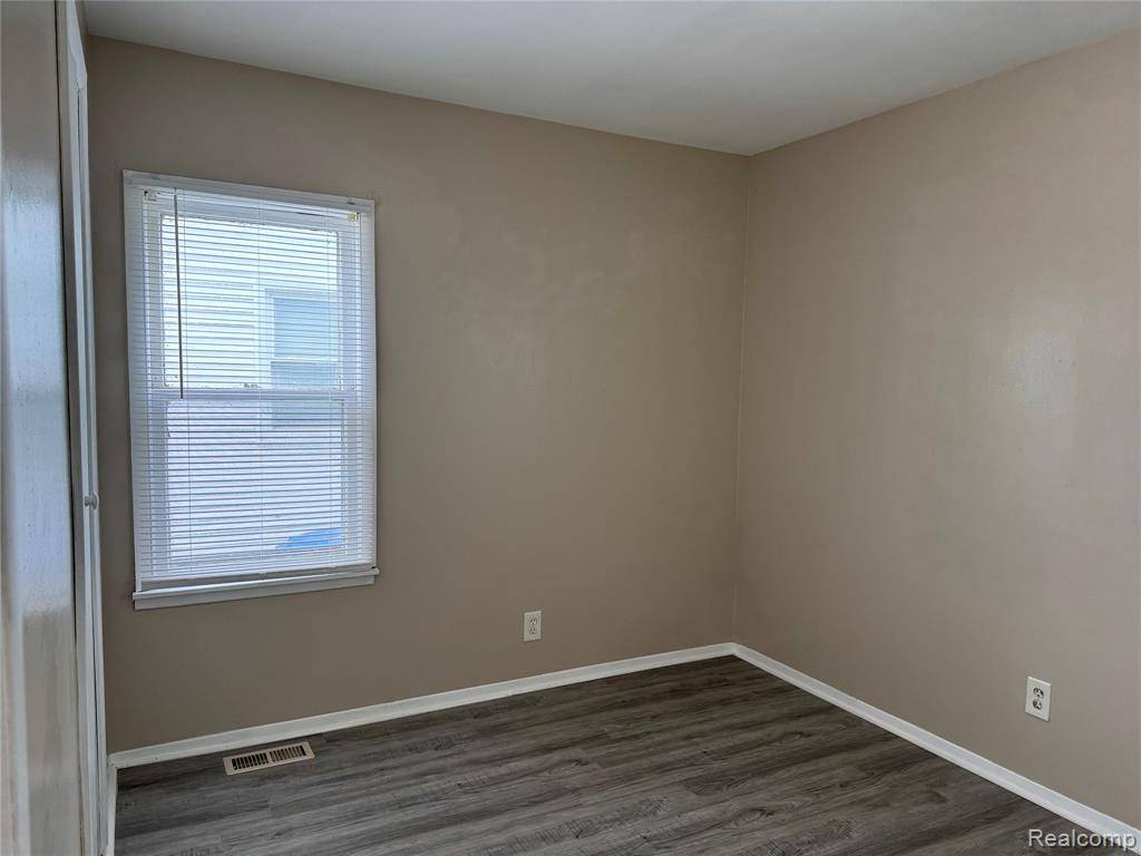 Warren, MI 48089,11236 Studebaker Avenue