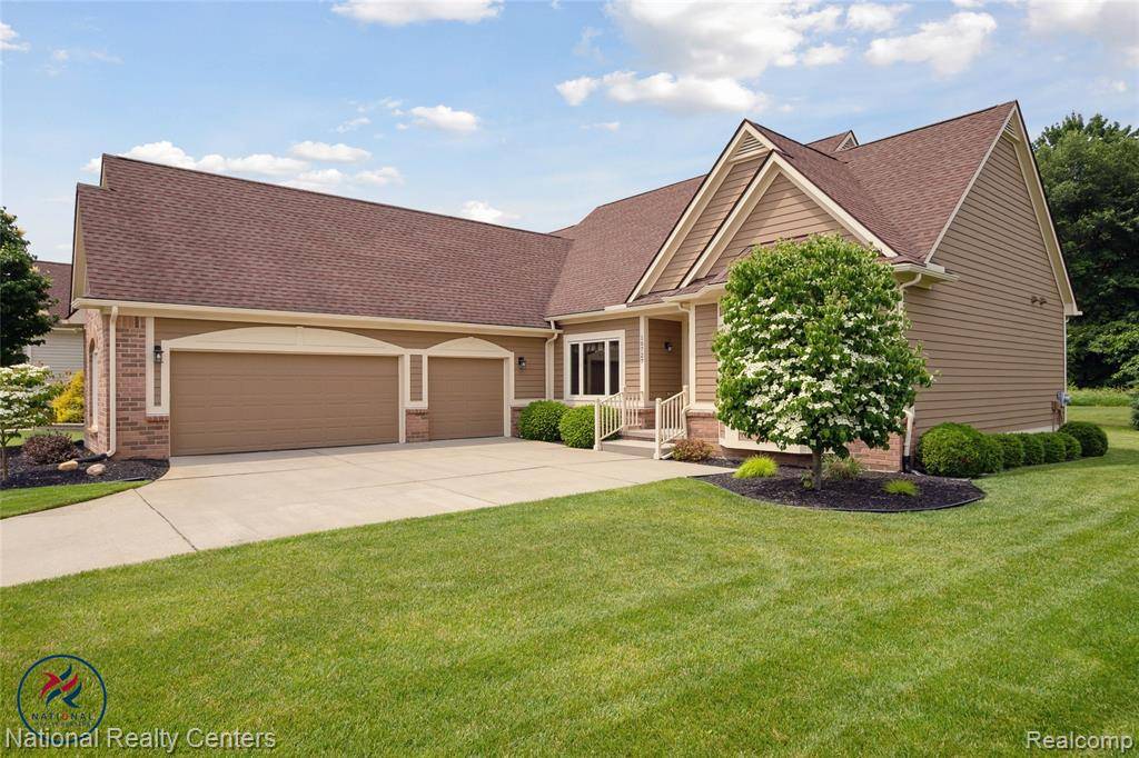 South Lyon, MI 48178,10727 Bouldercrest Drive