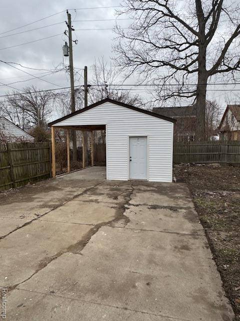 Detroit, MI 48224,5215 Buckingham Avenue