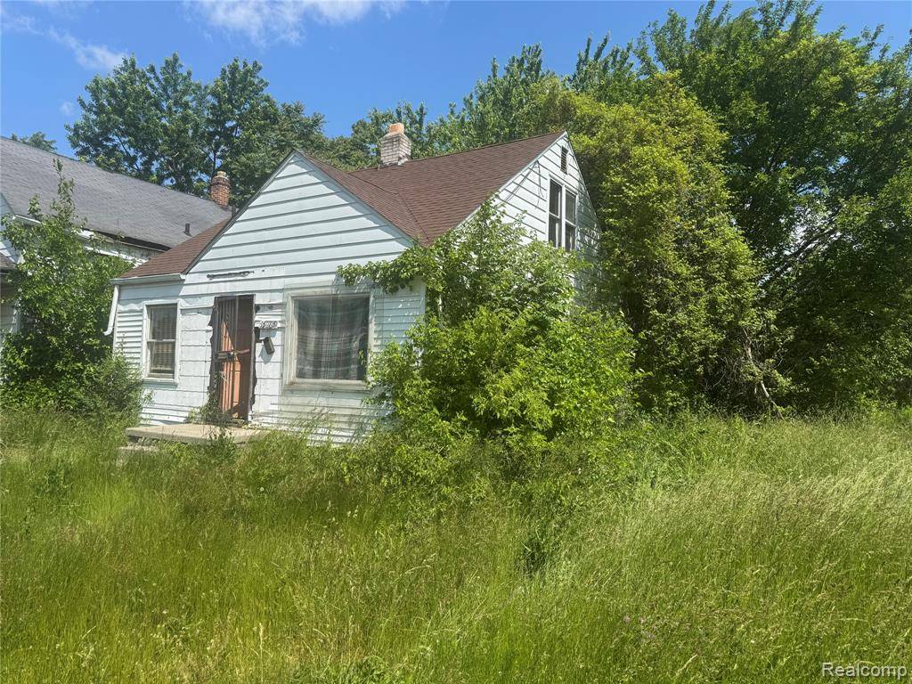 Detroit, MI 48205,15065 Saratoga Street