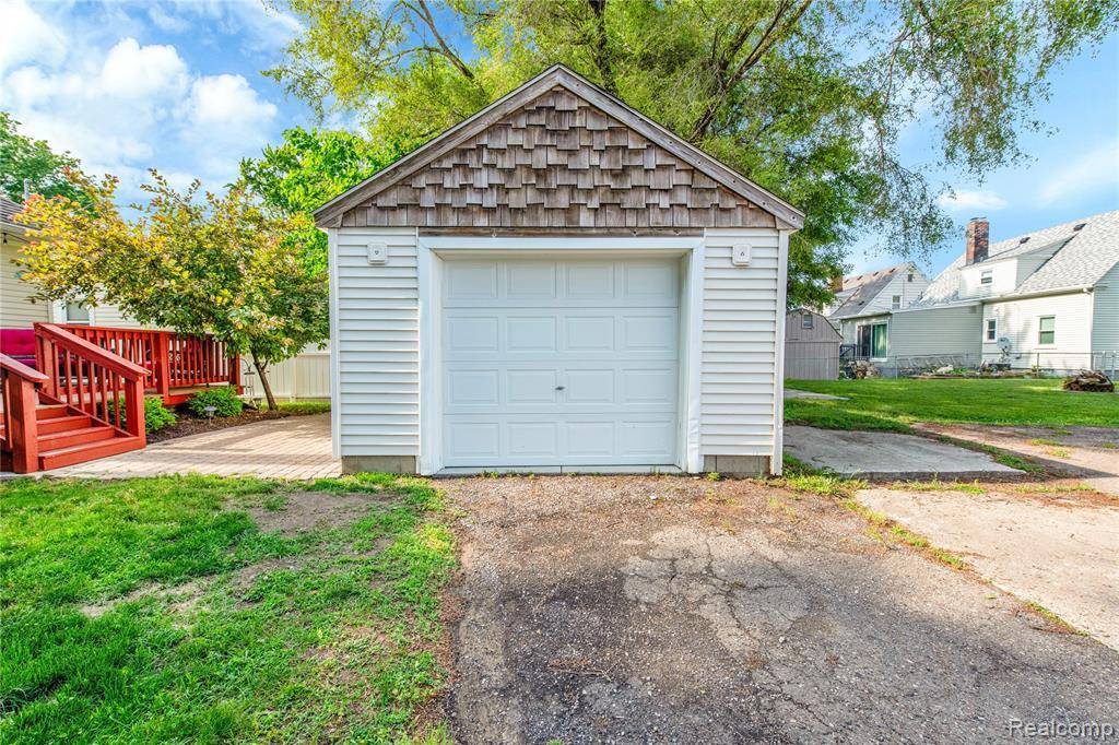 Wyandotte, MI 48192,420 Spruce Street