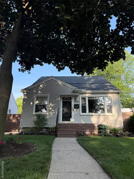 3355 Garden Avenue, Royal Oak, MI 48073