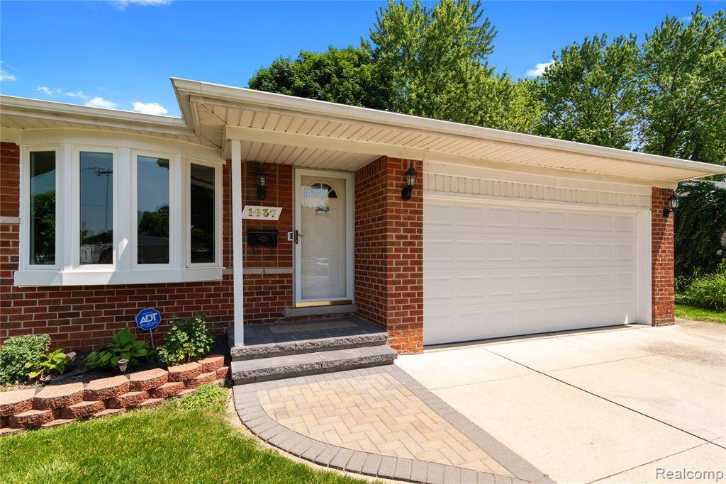 Westland, MI 48186,1637 S Sutton Street