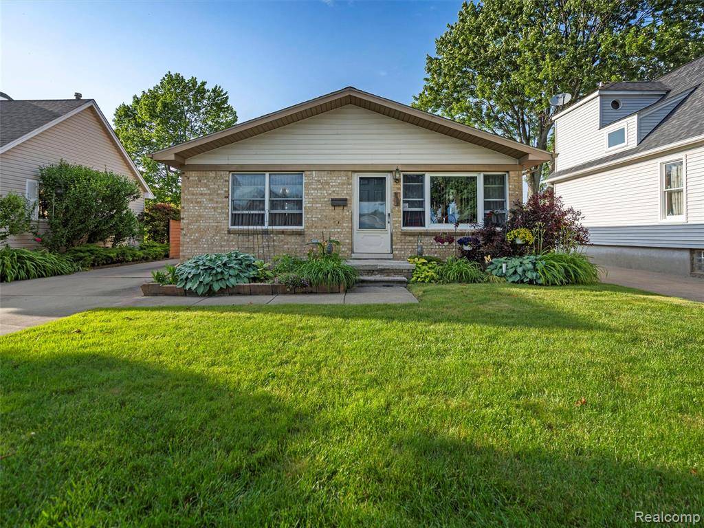 Wyandotte, MI 48192,436 Orchard Street