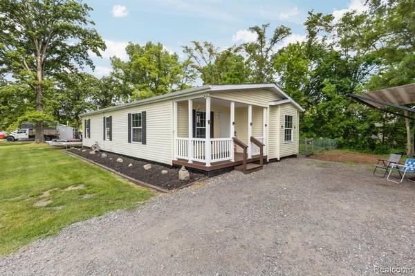 2935 Heeney Road, Stockbridge, MI 49285