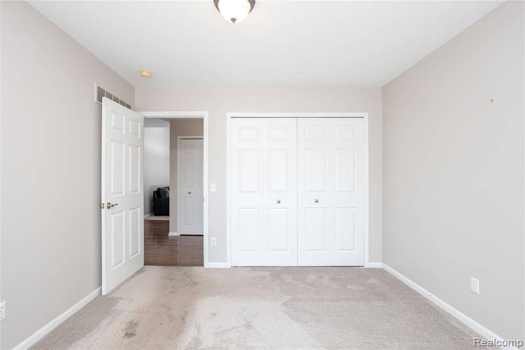 Grand Blanc, MI 48439,5959 Augusta Lane
