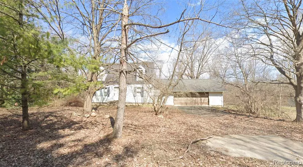 12910 Wilbur Road, Clinton, MI 49236