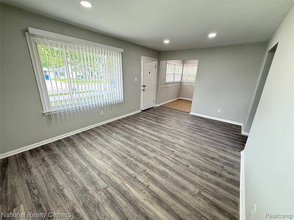 Warren, MI 48089,23074 Bolam Avenue