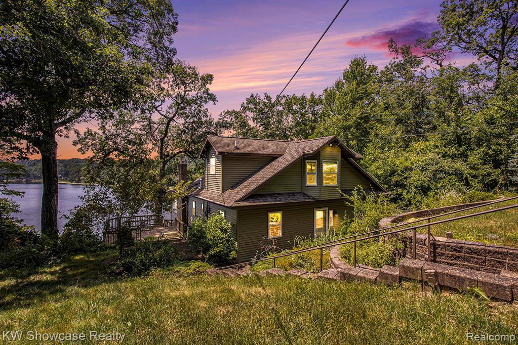 332 COMMUNITY Drive, Battle Creek, MI 49014