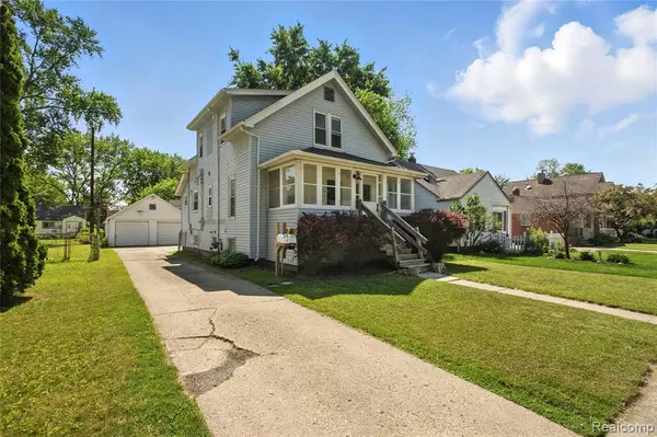 Royal Oak, MI 48067,306 N Kenwood Avenue