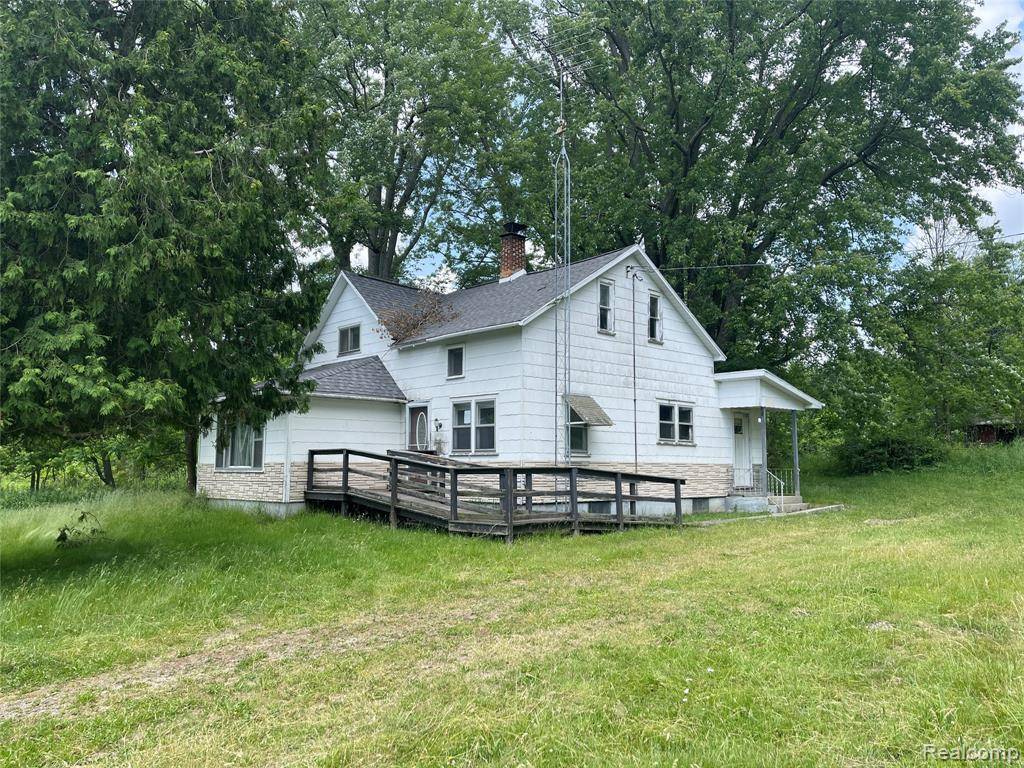2437 E Winegar Road, Morrice, MI 48857