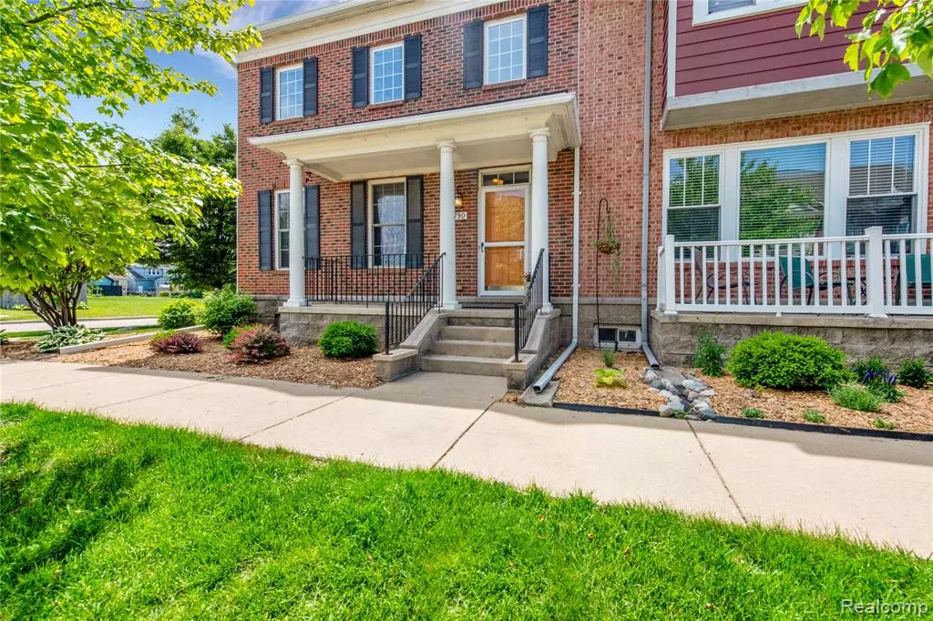 Wyandotte, MI 48192,790 2nd Street