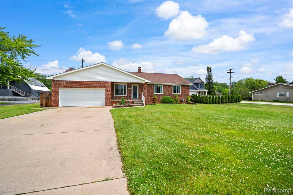 26605 Allen Road, Woodhaven, MI 48183