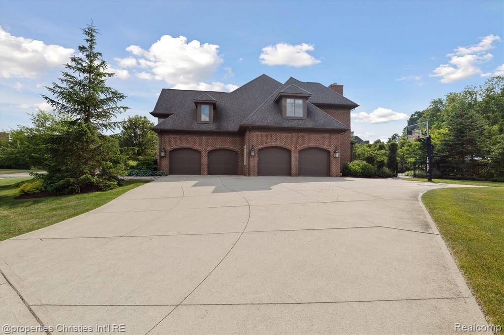 Northville, MI 48167,21091 Rosewood Court