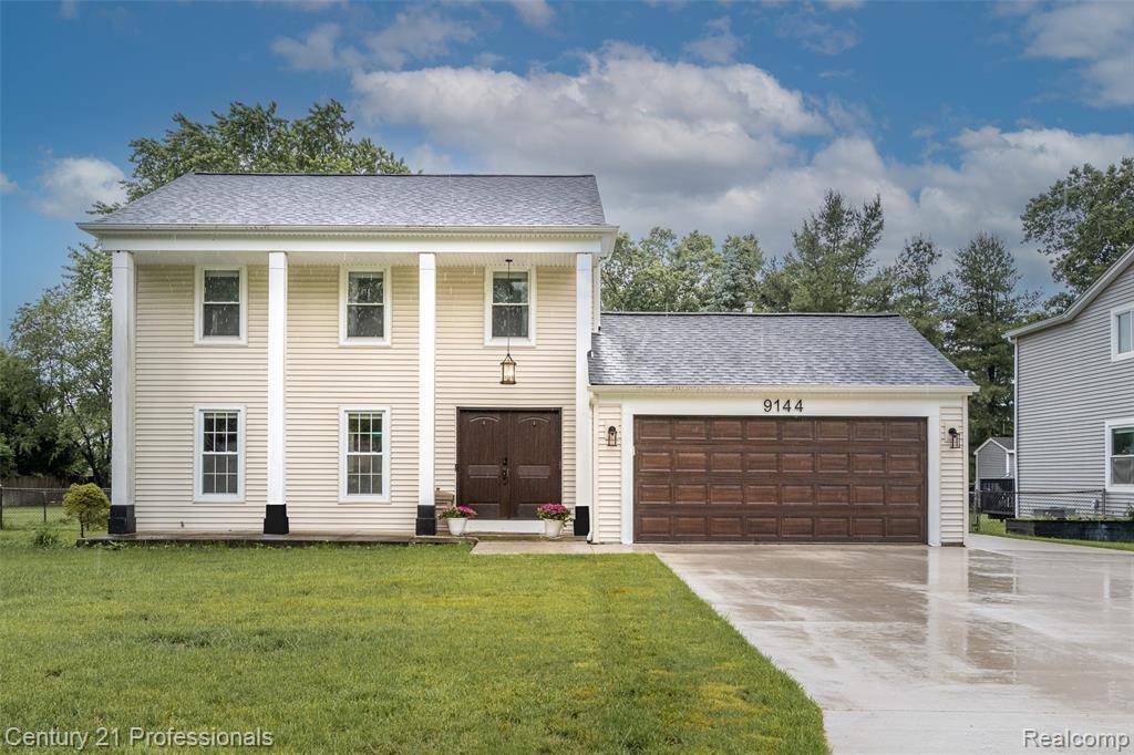 9144 Glasgow Drive, White Lake, MI