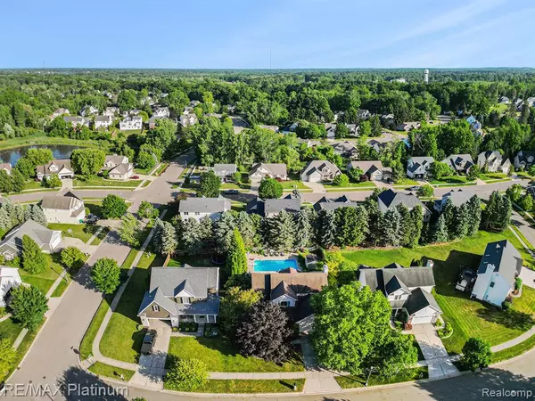 6608 Periwinkle Lane, East Lansing, MI 48823