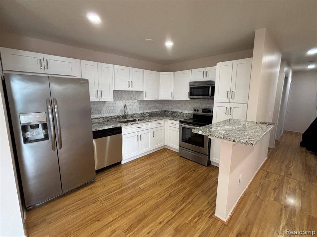 Sterling Heights, MI 48313,15140 Seagull Drive