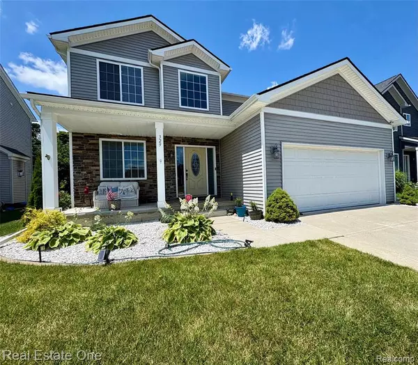 Holly, MI 48442,329 Beaver Run