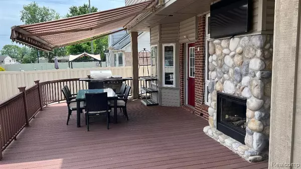 Gibraltar, MI,29049 Sugar Island Court