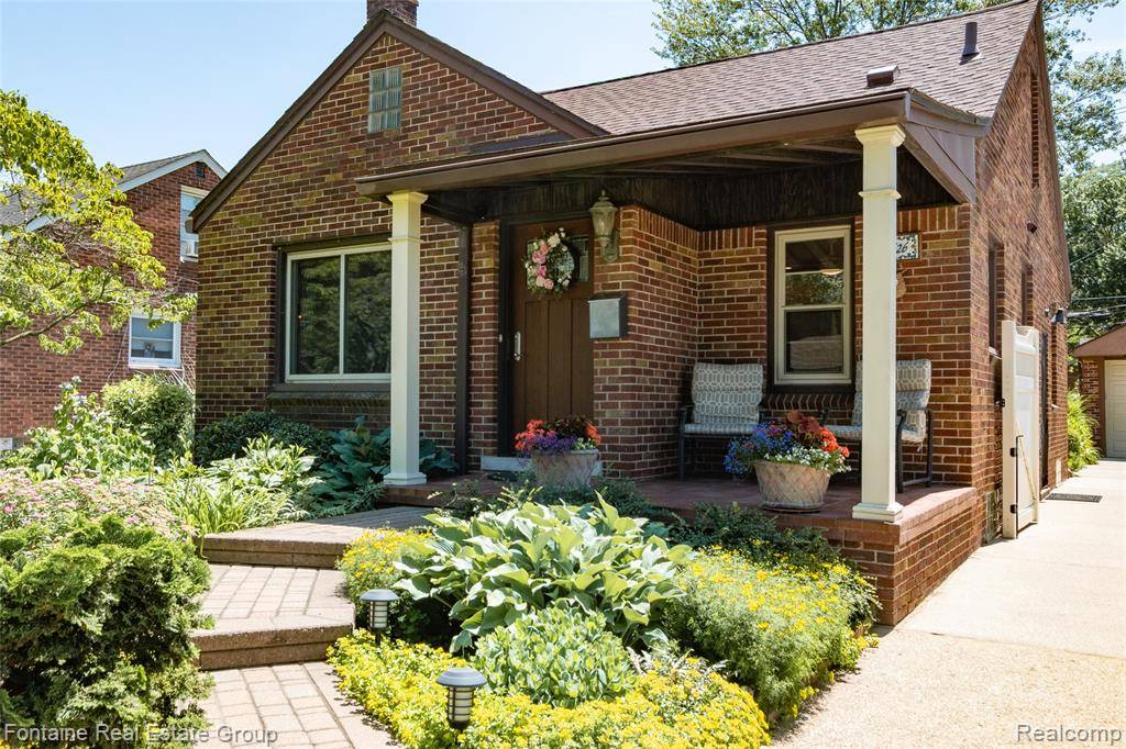 Saint Clair Shores, MI 48080,21626 Oconnor Street